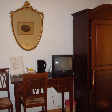 Albergo La Sfinge Chiusi Ngoại thất bức ảnh
