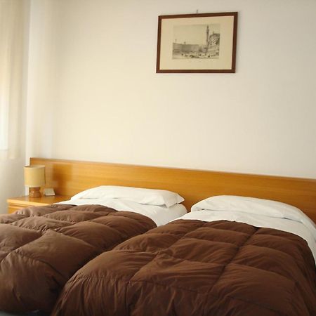 Albergo La Sfinge Chiusi Ngoại thất bức ảnh