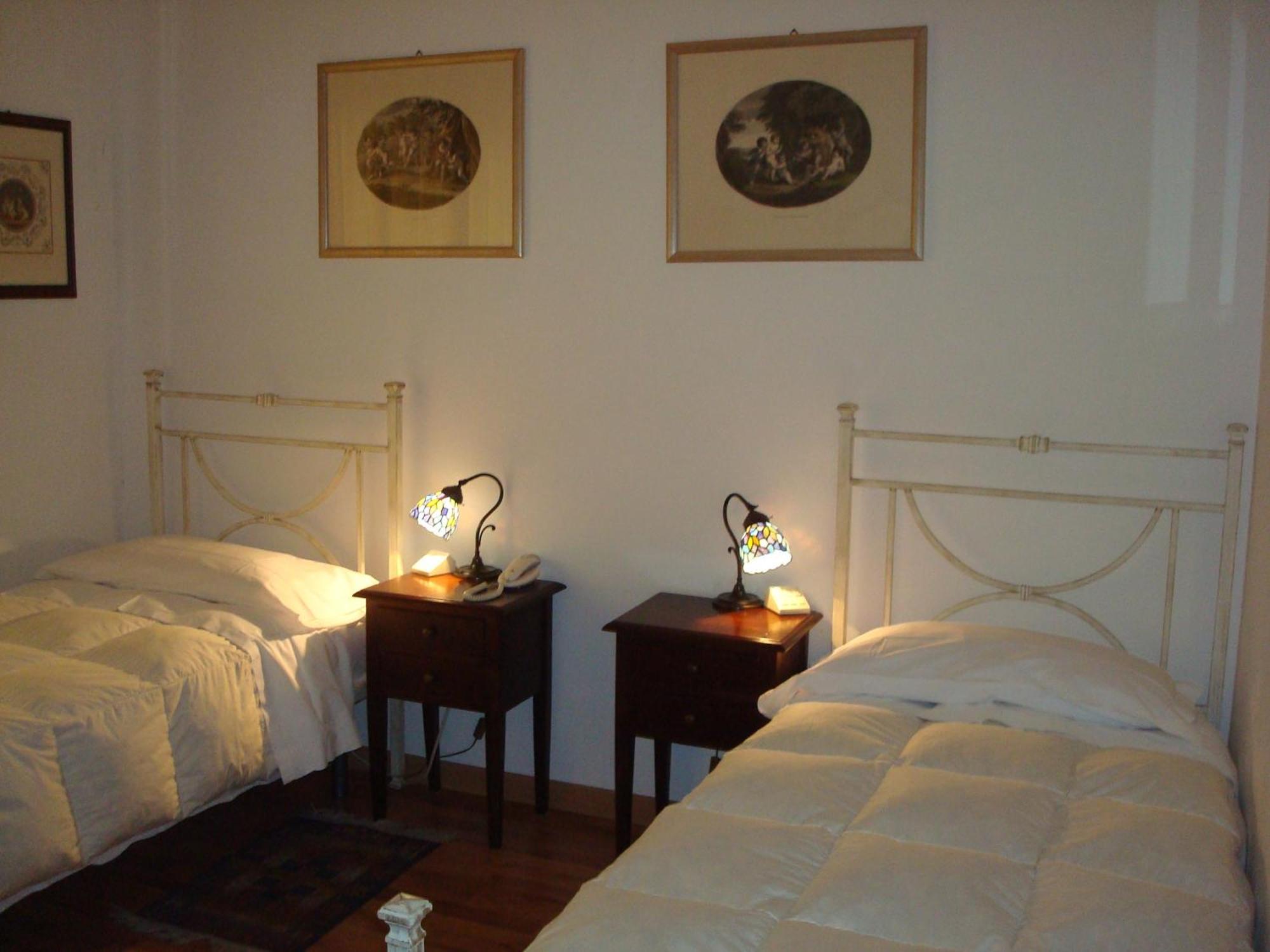 Albergo La Sfinge Chiusi Ngoại thất bức ảnh